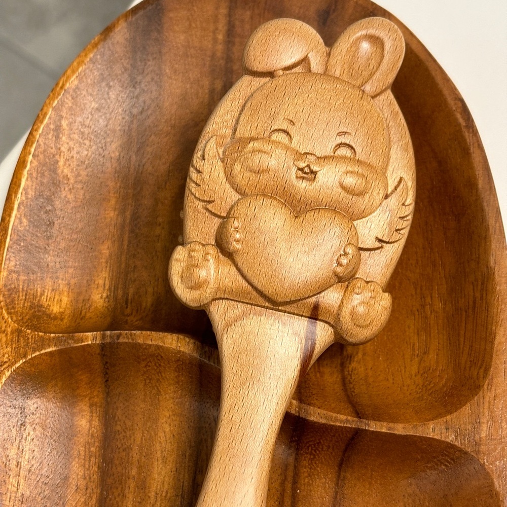 Hand Carved Beech Wood Air Cushion Comb